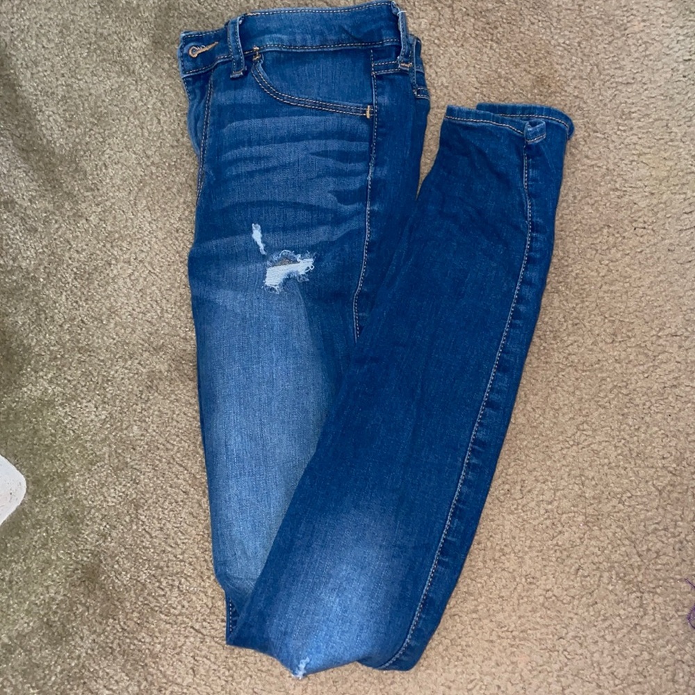 hollister jeans!!